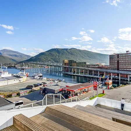 The Polar Throne - With Breathtaking Views * Tromsø